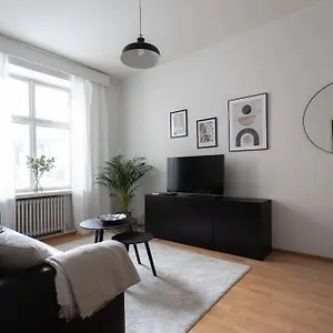 Kodikas Huoneisto Helsingin Keskustassa , Helsinki Finland