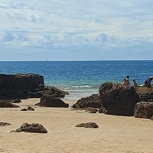 https://apartamento-em-frente-a-praia-com-piscina-e-tenis.hotelaalgarve.com